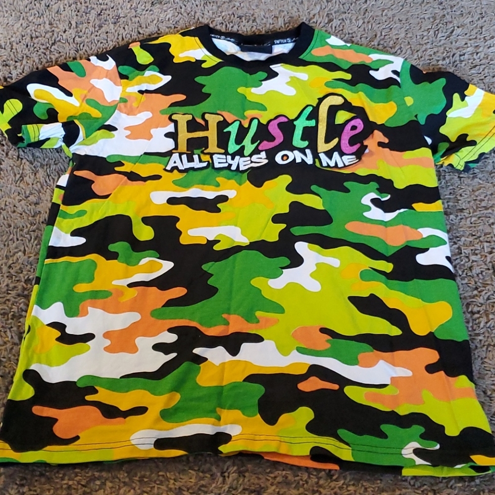 T-shirt